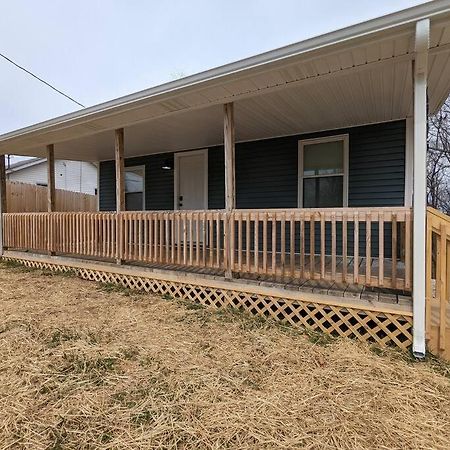 Summerlee Suite - Beautiful Remodeled Farmhouse Oak Hill Екстер'єр фото